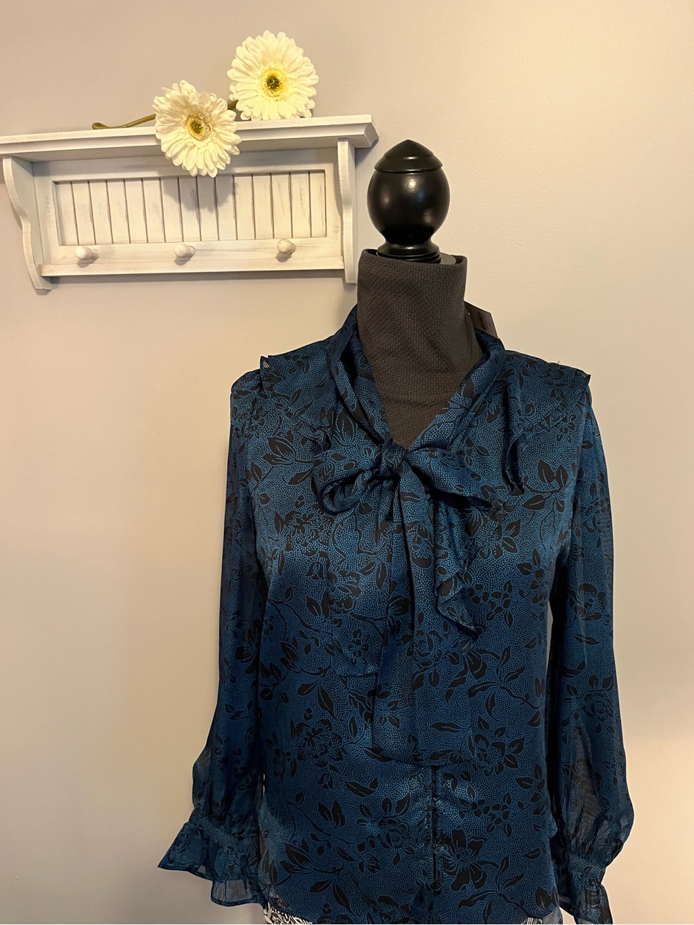 Ann Taylor Teal Blue Floral Tie-Neck Blouse